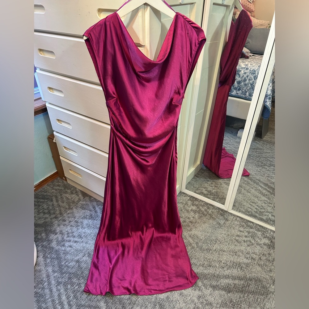 Elegant Satin Cap Sleeve Cowl Back Ruched Waist Wedding Guest Midi Dress Gown✨ - Picture 3 of 7